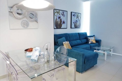 Apartment for sale in Benidorm, Alicante, Spain 2 bedrooms, 105 sq.m. No. 42479 - photo 5
