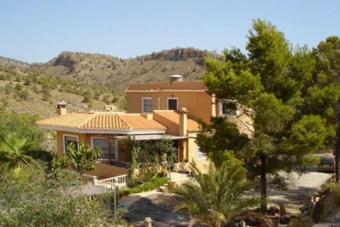 Villa for sale in Villajoyosa, Alicante, Spain 5 bedrooms, 190 sq.m. No. 44536 - photo 8