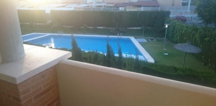 Townhouse in Alicante, Spain 3 bedrooms, 300 sq.m. No. 44988