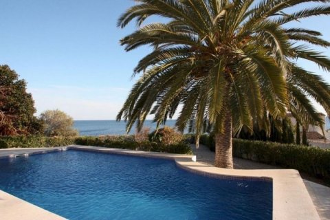 Villa for sale in Benissa, Alicante, Spain 4 bedrooms, 359 sq.m. No. 45283 - photo 2