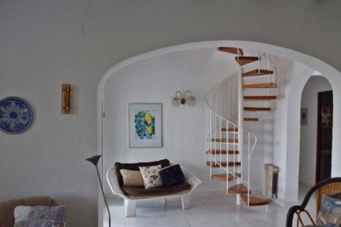 Villa for sale in Javea, Alicante, Spain 6 bedrooms, 343 sq.m. No. 44439 - photo 9