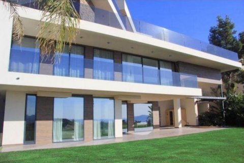 Villa for sale in Altea, Alicante, Spain 4 bedrooms, 900 sq.m. No. 43769 - photo 2