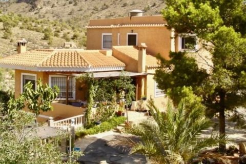 Villa for sale in Villajoyosa, Alicante, Spain 5 bedrooms, 190 sq.m. No. 44536 - photo 10