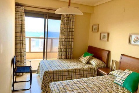 Apartment for sale in Benidorm, Alicante, Spain 4 bedrooms, 160 sq.m. No. 43143 - photo 7