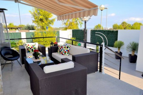 Villa for sale in Polop, Alicante, Spain 3 bedrooms, 135 sq.m. No. 44393 - photo 5