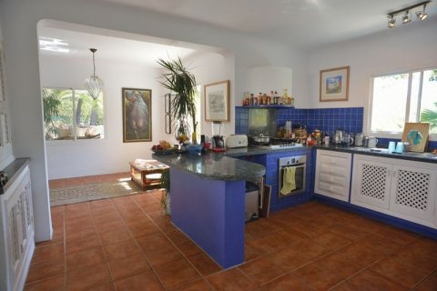 Villa for sale on Ibiza, Spain 5 bedrooms, 340 sq.m. No. 45307 - photo 3