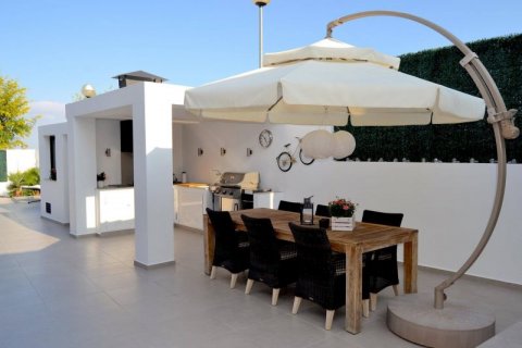 Villa for sale in Polop, Alicante, Spain 3 bedrooms, 135 sq.m. No. 44393 - photo 3