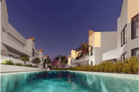Townhouse for sale in Torrevieja, Alicante, Spain 2 bedrooms, 78 sq.m. No. 46453 - photo 1