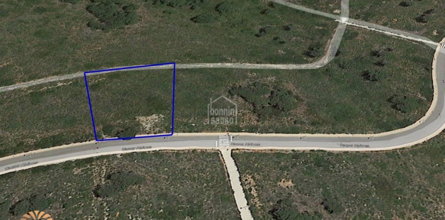 Land plot in Es Mercadal, Menorca, Spain 2000 sq.m. No. 46948