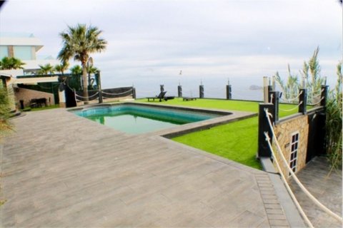 Villa for sale in Benidorm, Alicante, Spain 4 bedrooms, 750 sq.m. No. 45303 - photo 5