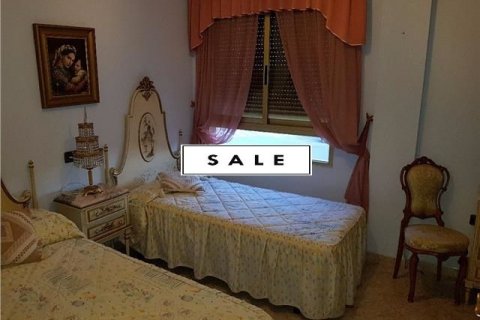 Townhouse for sale in El Campello, Alicante, Spain 4 bedrooms, 300 sq.m. No. 46167 - photo 10