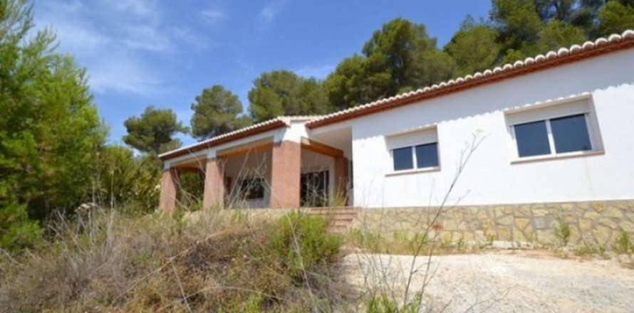 Villa in Javea, Alicante, Spain 3 bedrooms, 159 sq.m. No. 45902