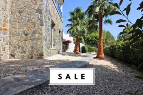 Villa for sale in Altea, Alicante, Spain 4 bedrooms, 365 sq.m. No. 45469 - photo 9