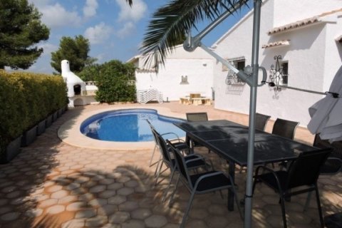 Villa for sale in Javea, Alicante, Spain 4 bedrooms, 366 sq.m. No. 45702 - photo 2