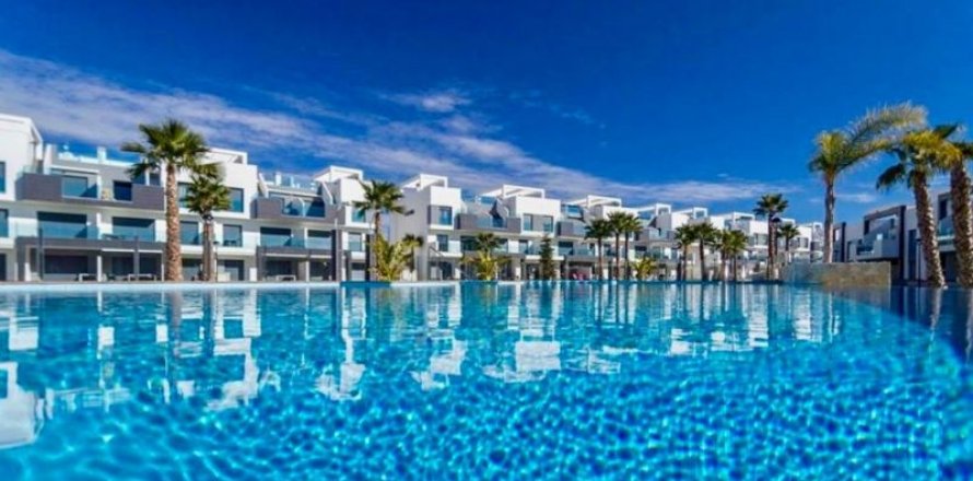 Penthouse Guardamar del Segura, Alicante, Spain 2 bedrooms, 152 sq.m. No. 44483