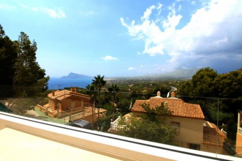 Villa for sale in Altea, Alicante, Spain 4 bedrooms, 567 sq.m. No. 44145 - photo 2