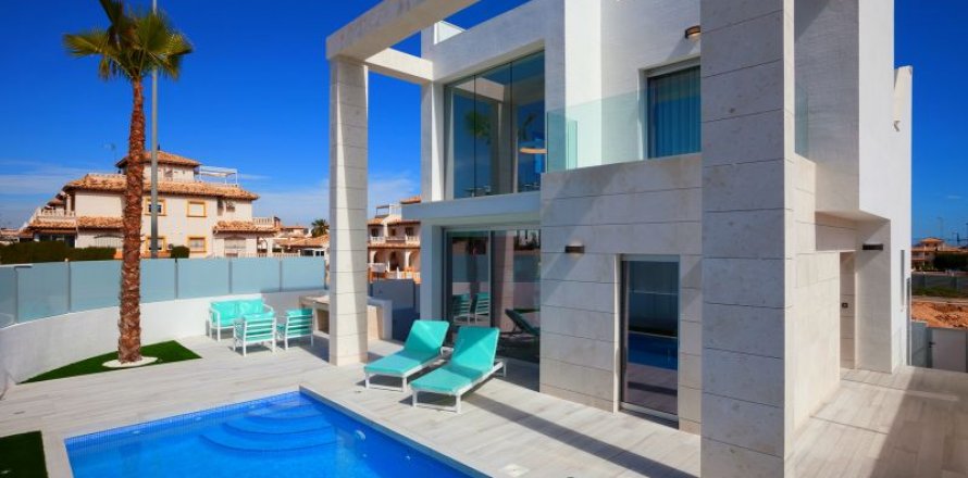 Villa in Alicante, Spain 3 bedrooms, 405 sq.m. No. 42630