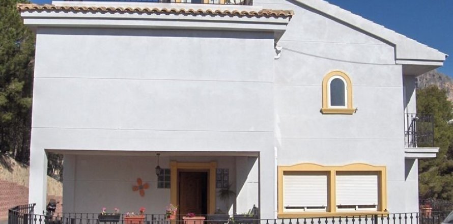 Townhouse in La Nucia, Alicante, Spain 5 bedrooms, 225 sq.m. No. 45218