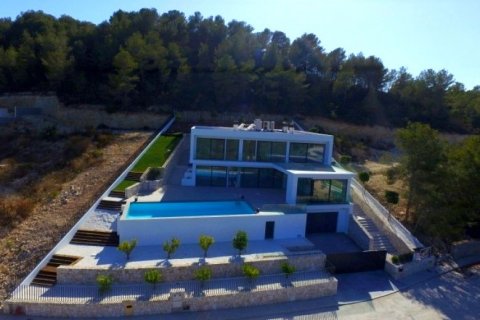 Villa for sale in Javea, Alicante, Spain 4 bedrooms, 523 sq.m. No. 45400 - photo 1