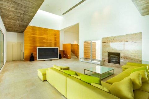 Villa for sale in Denia, Alicante, Spain 4 bedrooms, 863 sq.m. No. 42083 - photo 9