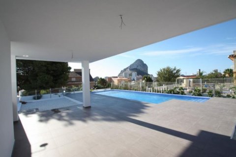 Villa for sale in Calpe, Alicante, Spain 4 bedrooms, 280 sq.m. No. 43840 - photo 5