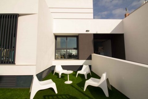 Villa for sale in Alicante, Spain 3 bedrooms, 142 sq.m. No. 45437 - photo 4