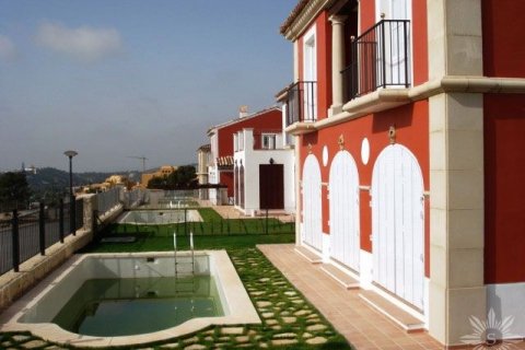 Villa for sale in Benidorm, Alicante, Spain 4 bedrooms, 188 sq.m. No. 41412 - photo 3