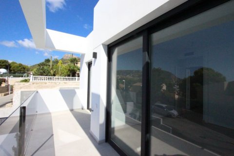 Townhouse for sale in Calpe, Alicante, Spain 3 bedrooms, 340 sq.m. No. 42352 - photo 5