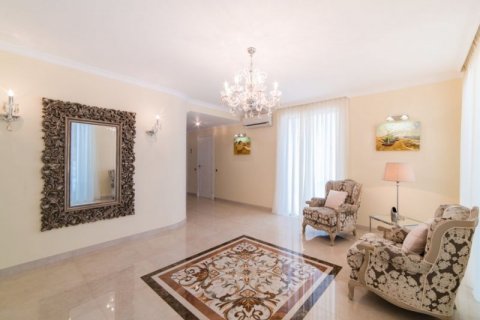 Hotel for sale in Altea, Alicante, Spain 5 bedrooms, 697 sq.m. No. 45366 - photo 8