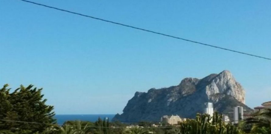 Villa in Calpe, Alicante, Spain 3 bedrooms, 210 sq.m. No. 45578