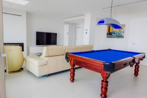 Penthouse for sale in Santa Pola, Alicante, Spain 3 bedrooms, 600 sq.m. No. 42779 - photo 9