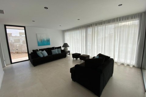 Villa for sale in Finestrat, Alicante, Spain 4 bedrooms, 224 sq.m. No. 41537 - photo 8