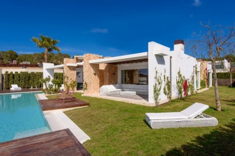 Villa for sale on Ibiza, Spain 5 bedrooms, 421 sq.m. No. 45318 - photo 4