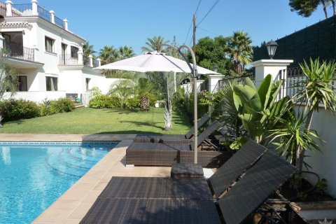 Villa for sale in Marbella, Malaga, Spain 6 bedrooms, 680 sq.m. No. 41453 - photo 11