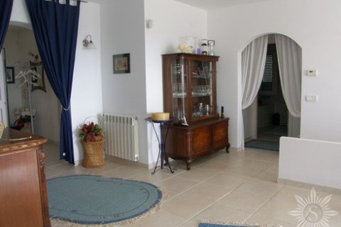 Villa for sale in Roses, Girona, Spain 3 bedrooms, 177 sq.m. No. 41440 - photo 4