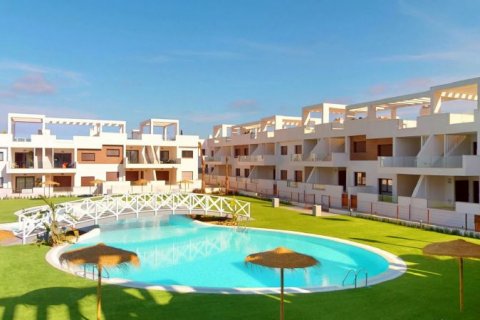 Townhouse for sale Torrevieja, Alicante, Spain 2 bedrooms, 131 sq.m. No. 42389 - photo 4