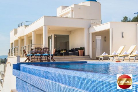 Villa for sale in Benissa, Alicante, Spain 4 bedrooms, 320 sq.m. No. 44977 - photo 5