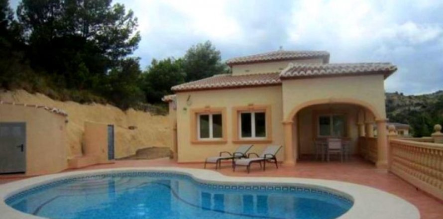 Villa in Calpe, Alicante, Spain 3 bedrooms, 205 sq.m. No. 45929