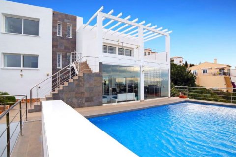 Villa for sale in Denia, Alicante, Spain 3 bedrooms, 215 sq.m. No. 42713 - photo 1