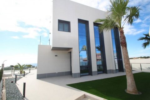 Villa for sale in Alicante, Spain 3 bedrooms, 300 sq.m. No. 44622 - photo 1