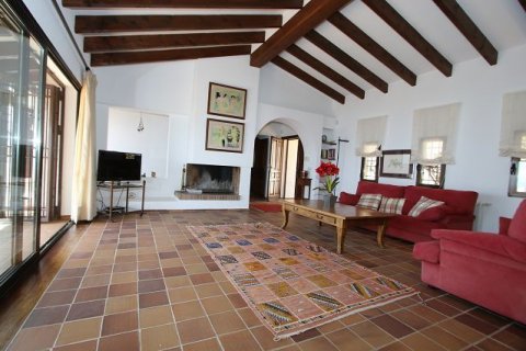 Villa for sale in Altea, Alicante, Spain 4 bedrooms, 242 sq.m. No. 42786 - photo 7