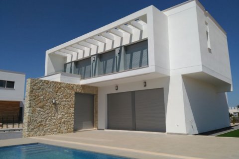 Villa for sale in Alicante, Spain 3 bedrooms, 202 sq.m. No. 43109 - photo 4