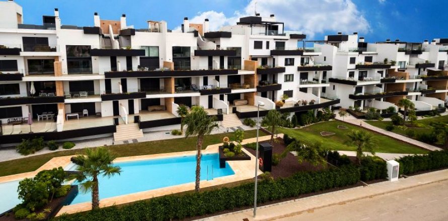 Apartment in La Zenia, Alicante, Spain 3 bedrooms, 105 sq.m. No. 44623