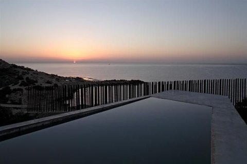 Villa for sale in Alicante, Spain 5 bedrooms, 450 sq.m. No. 44950 - photo 8