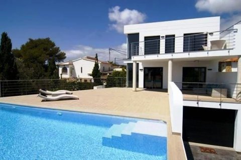 Villa for sale in Benissa, Alicante, Spain 4 bedrooms, 460 sq.m. No. 43337 - photo 3