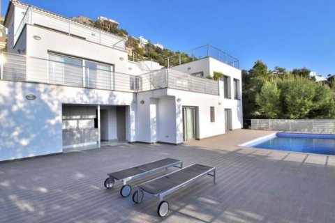 Villa for sale in Altea, Alicante, Spain 4 bedrooms, 580 sq.m. No. 45456 - photo 5