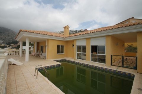 Villa for sale in Altea, Alicante, Spain 5 bedrooms, 430 sq.m. No. 43699 - photo 1