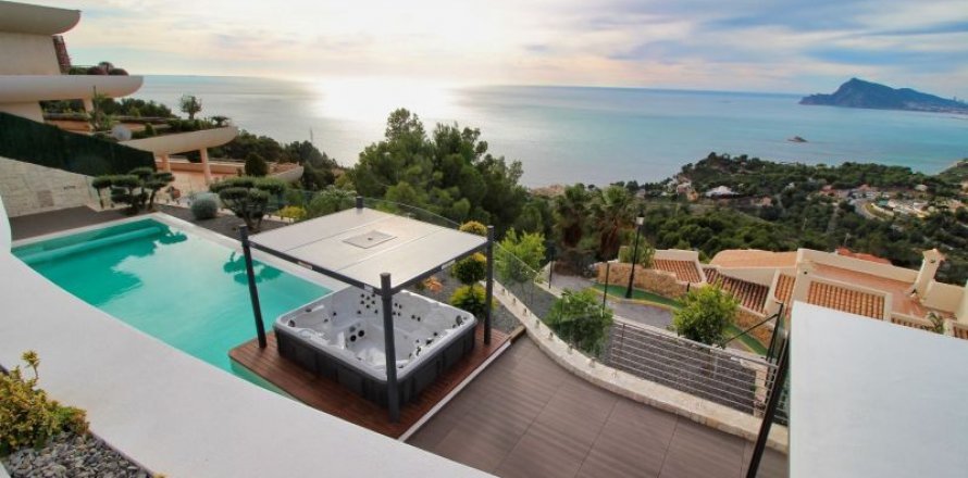 Villa in Altea, Alicante, Spain 3 bedrooms, 809 sq.m. No. 43862