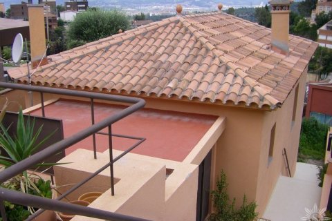 Villa for sale in Barcelona, Spain 3 bedrooms, 297 sq.m. No. 41464 - photo 6