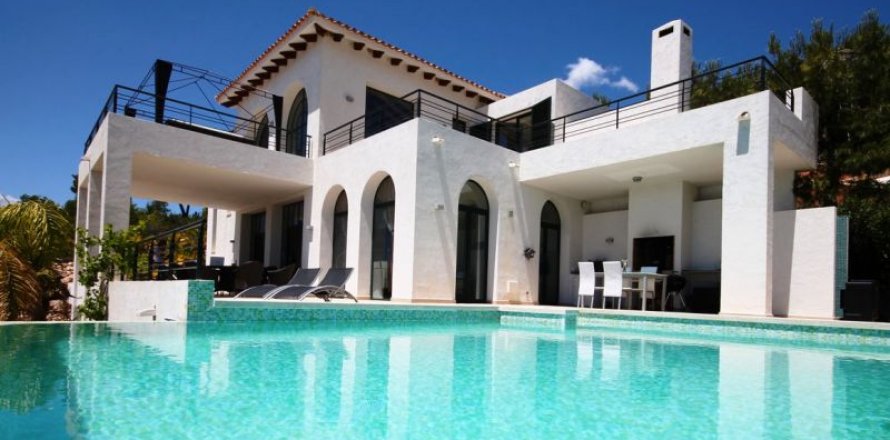 Villa in Altea, Alicante, Spain 4 bedrooms, 750 sq.m. No. 43631